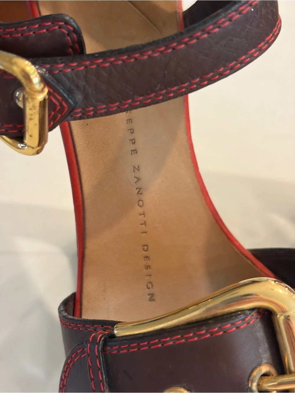 GIUSEPPE ZANOTTI “Bloc” sandals with gold wedge heel. Size 35 or U.S. 5. SO FUN!